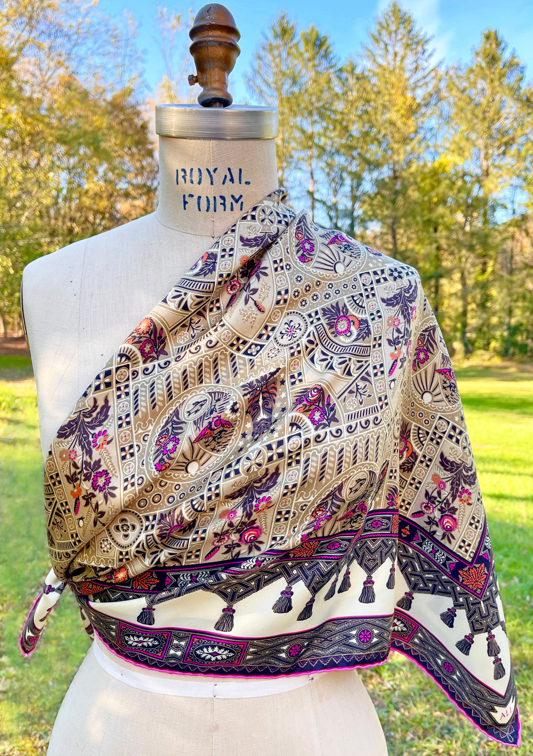 【新品未開封】Cherry-Pattern Scarf & Tote Set 新品未開封】Cherry-Pattern Scarf & Tote Set 新品未開封